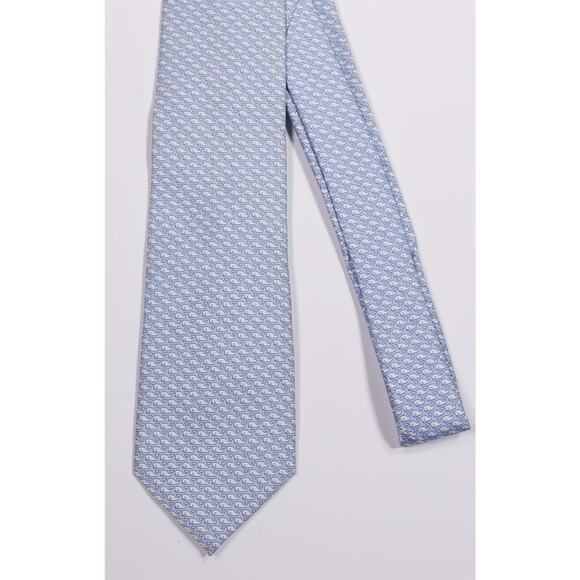 Vineyard Vines Light Blue Whales Pattern Silk Necktie Tie - Picture 3 of 7